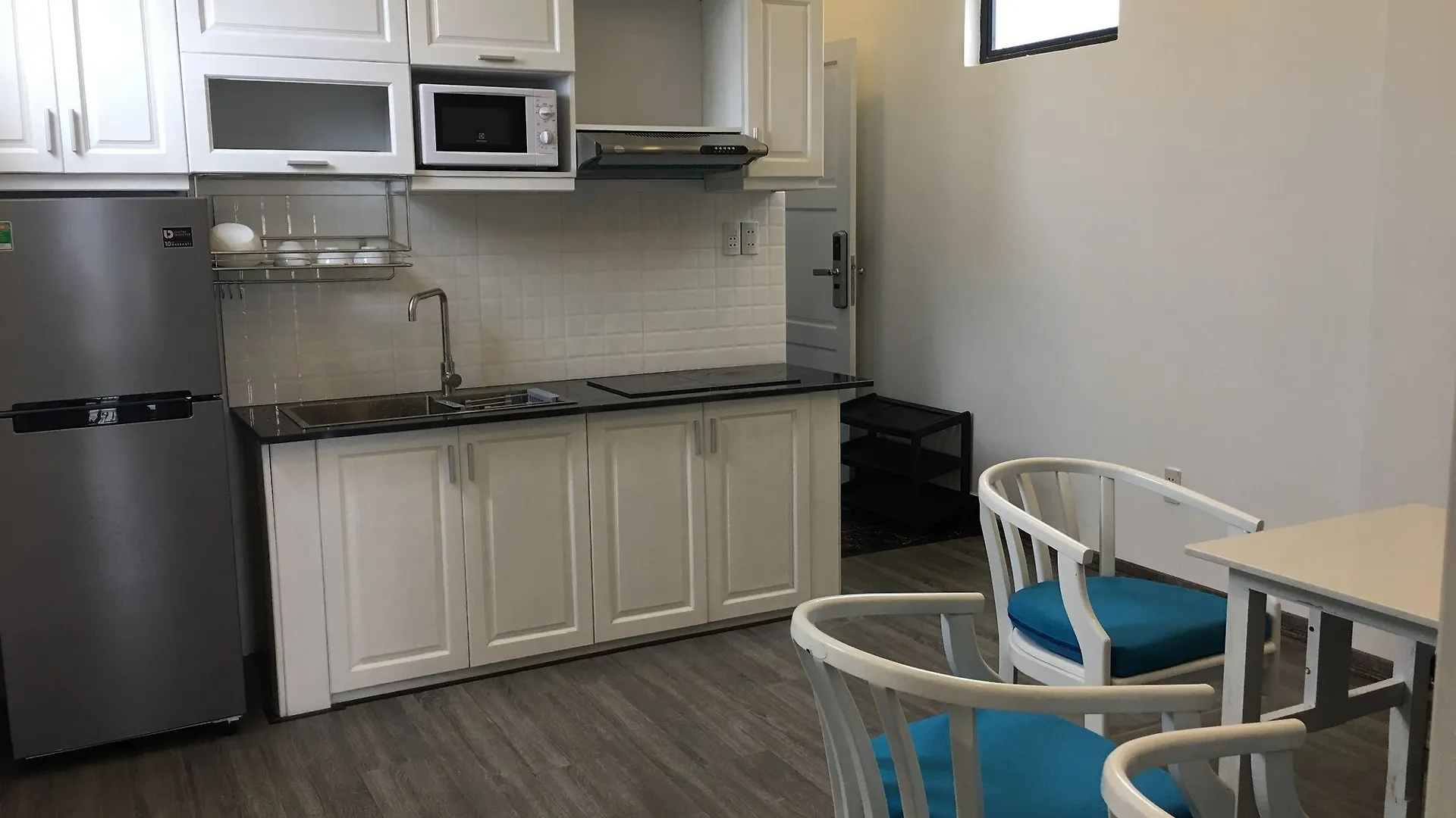 Bella Apartment My Khe Beach Da Nang Guest house