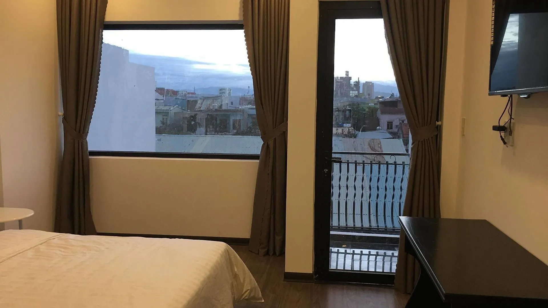 Bella Apartment My Khe Beach Da Nang