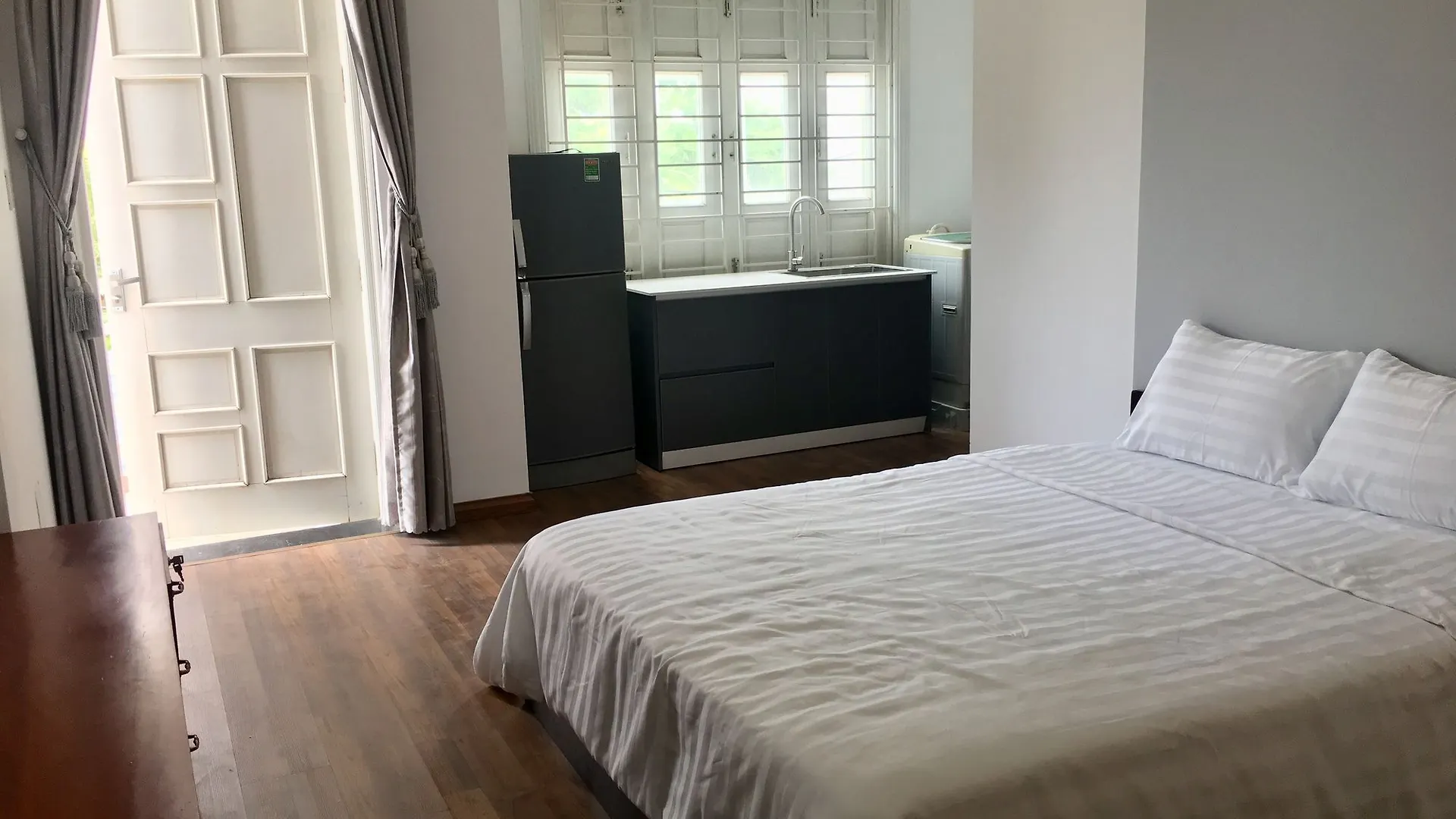 Bella Apartment My Khe Beach Da Nang